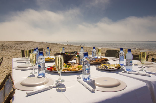 Champagne en oester lunch bij Pelikan point