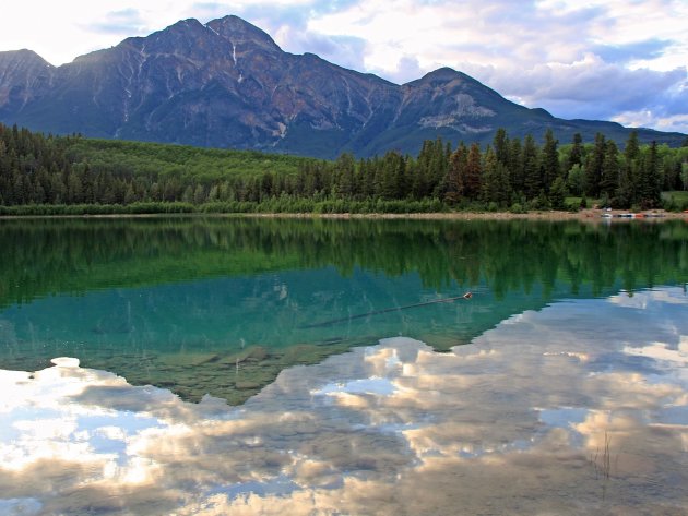 Pyramid Lake