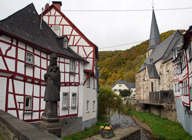 Monreal, klein Monschau