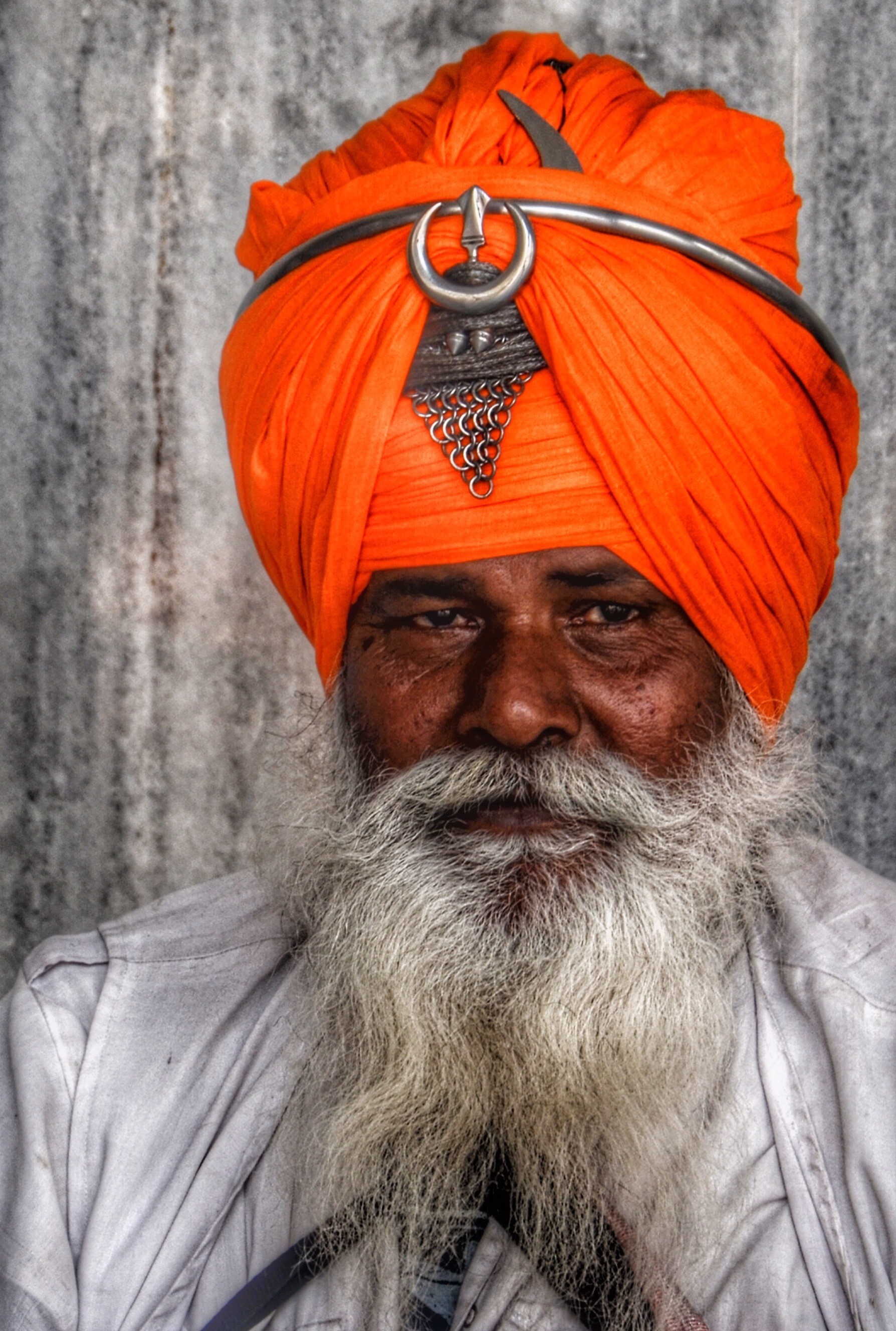 bord Teken tetraëder Waarom draagt een Sikh een tulband.... in New Delhi | Columbus Travel