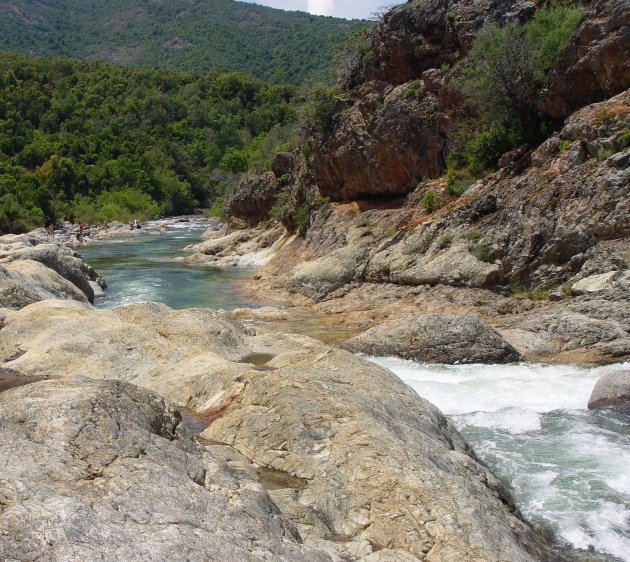 Neem een verkoelende duik in de Fango rivier