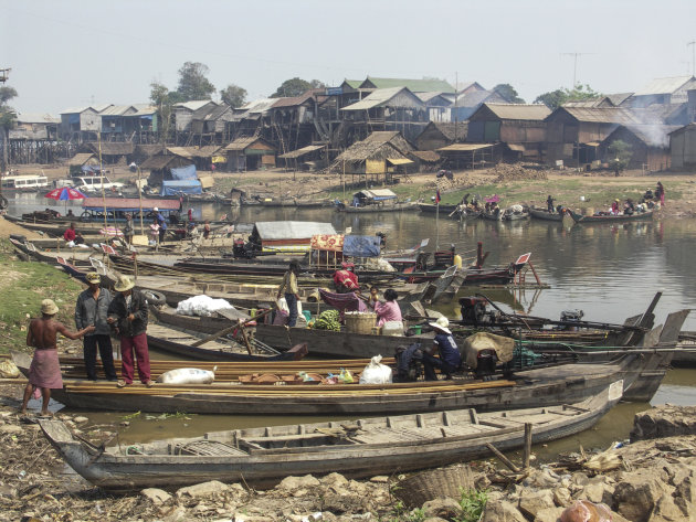Typisch Cambodjans vissersdorp