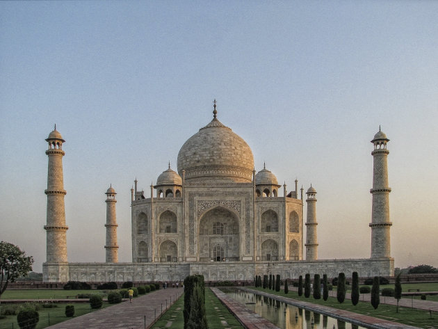 Zie de zon opgaan bij de Taj Mahal!