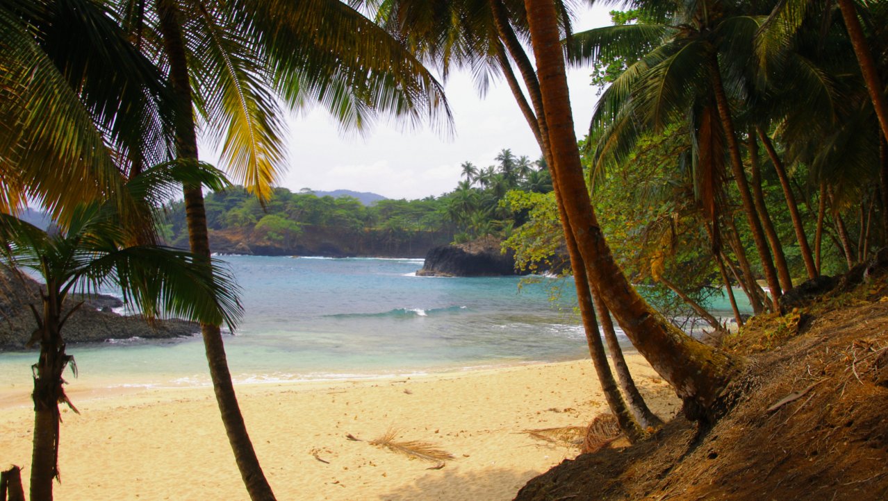 de verlaten stranden van Sao Tomé