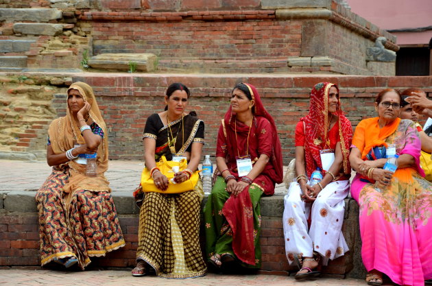 Kleurrijke dames.