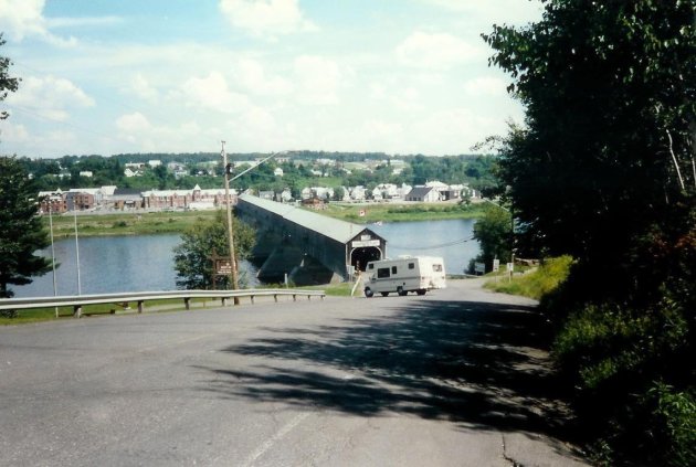 1990 New Brunswick, Hartland: langste overdekte brug.