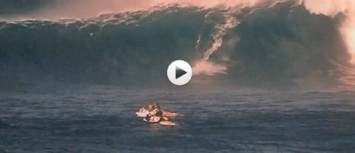 VIDEO: Nachtsurfen op monstergolf image