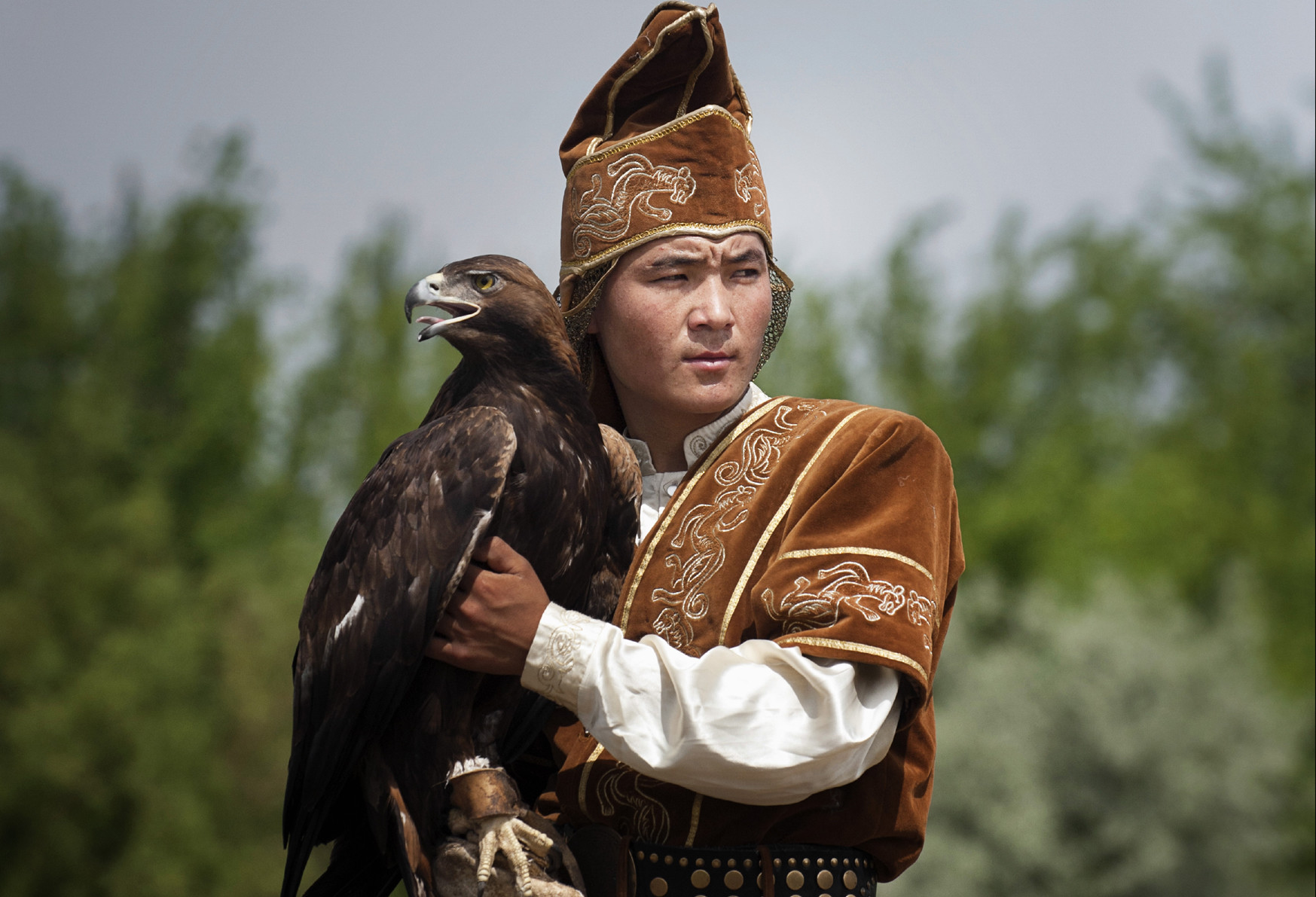 In Centraal Azië wordt al duizend jaar met steenarenden gejaagd. Foto: Michael Dehaspe