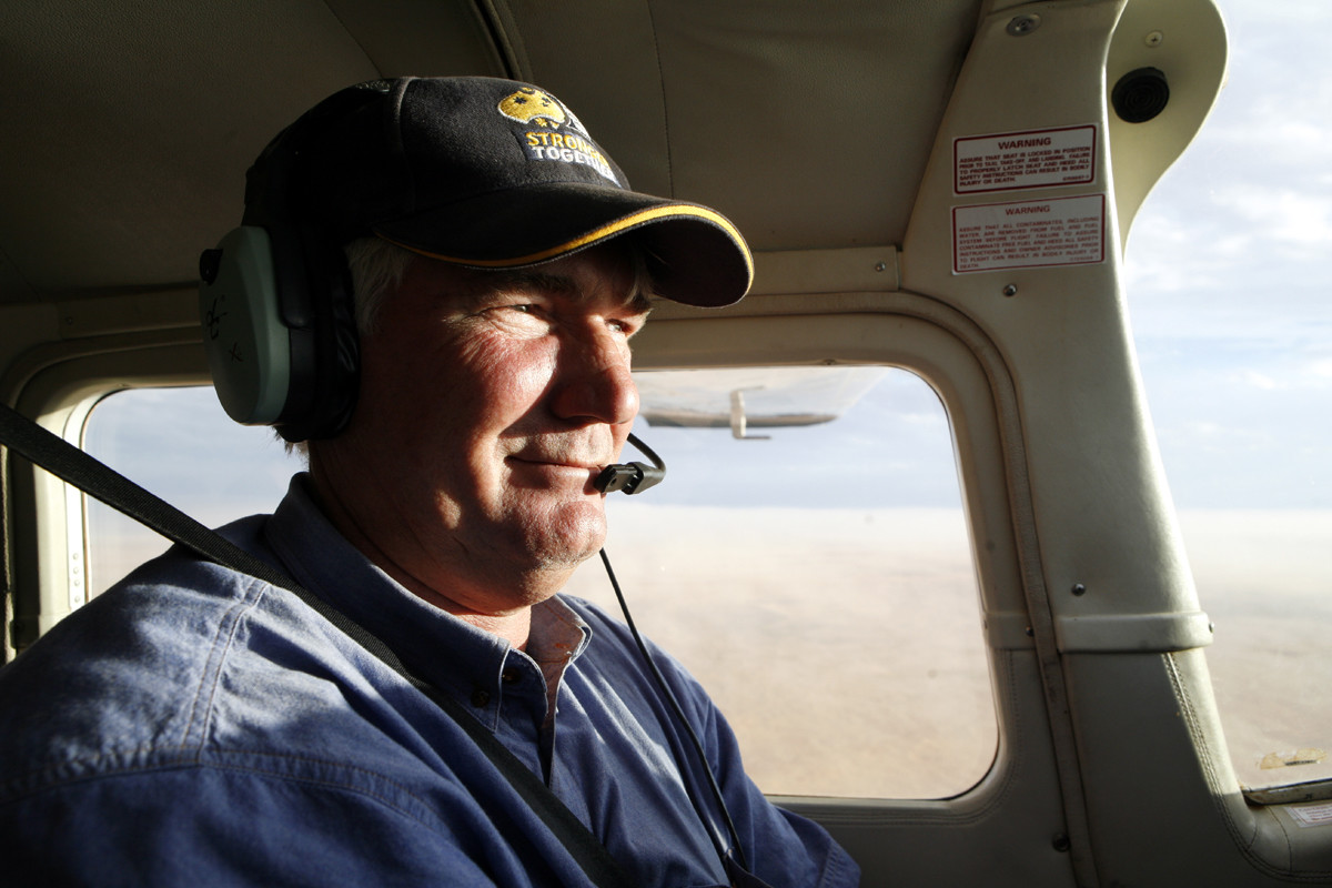 In de Outback is een propellervliegtuigje vaak het enige 'ov' dat voorhanden is. Foto: Columbus Travel