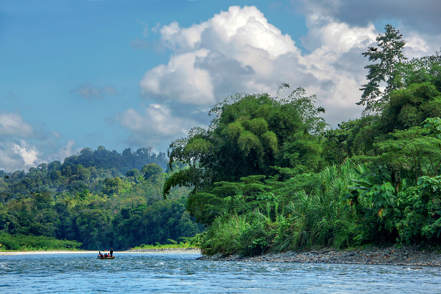 Het binnenland van Panama kun je per kano verkennen. Foto: Corrie de Winter / Columbus Travel