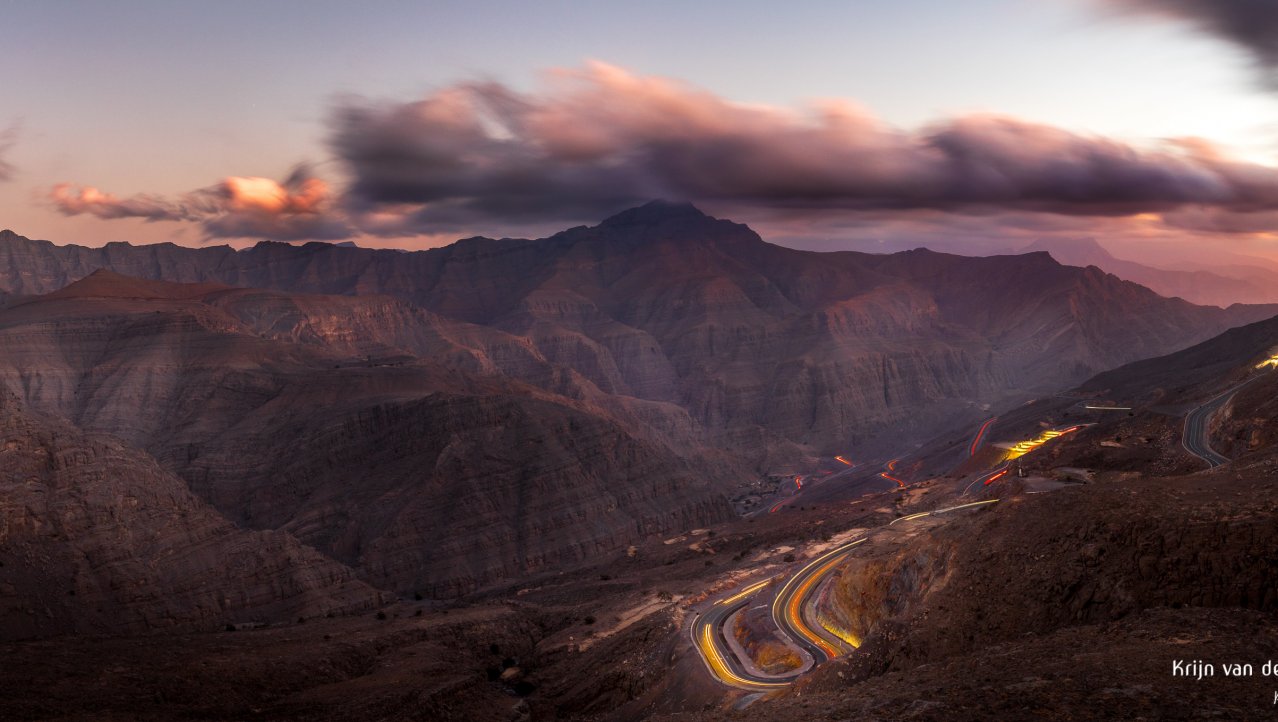 Bekijk de zonsondergang vanaf Jebel Jais
