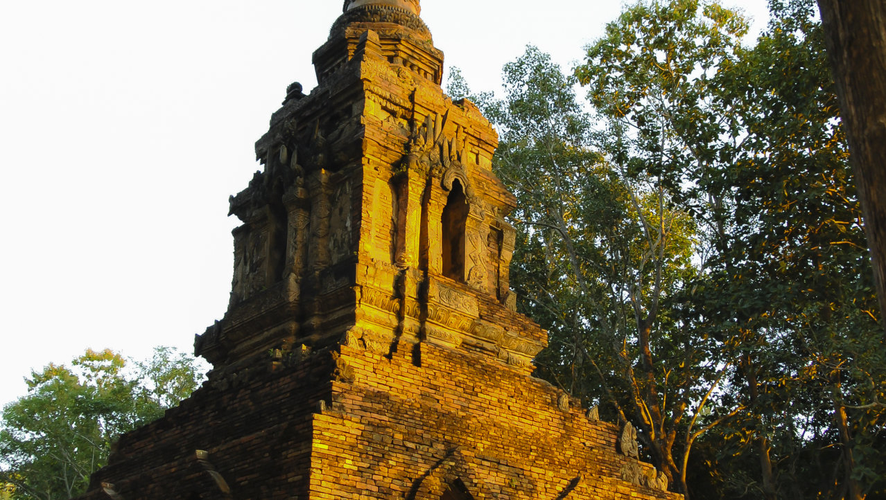 Kleine tempel in de bossen van Chiang Saen.