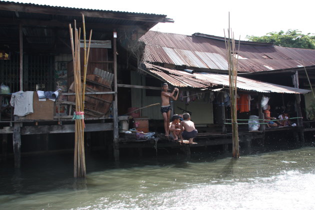 2008: Bangkok: zwemmen in de klong