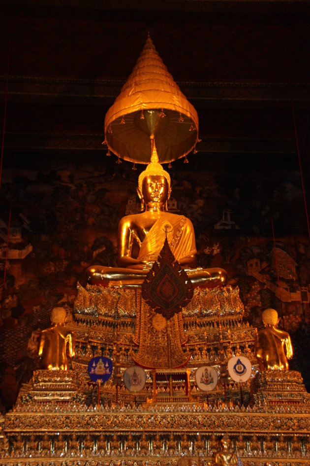 2008: Bangkok: Wat Po en boeddha