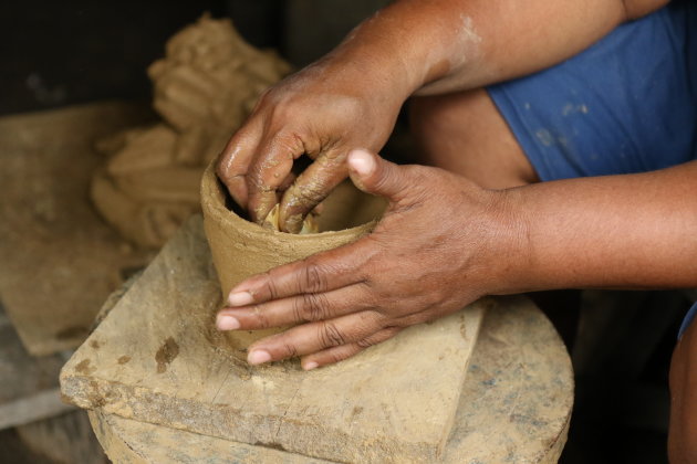 Handgemaakt aardewerk