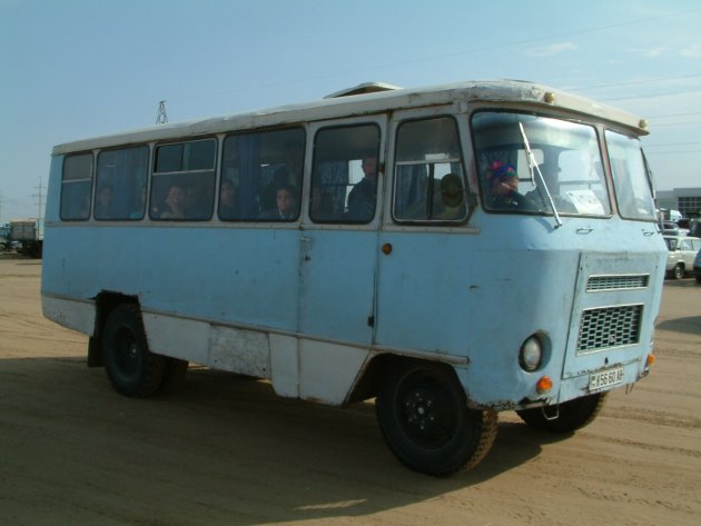 Met de bus naar de markt