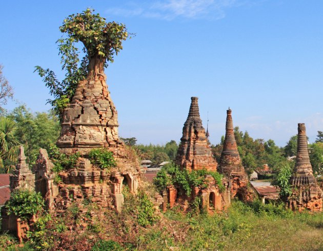 De ruines van Indein