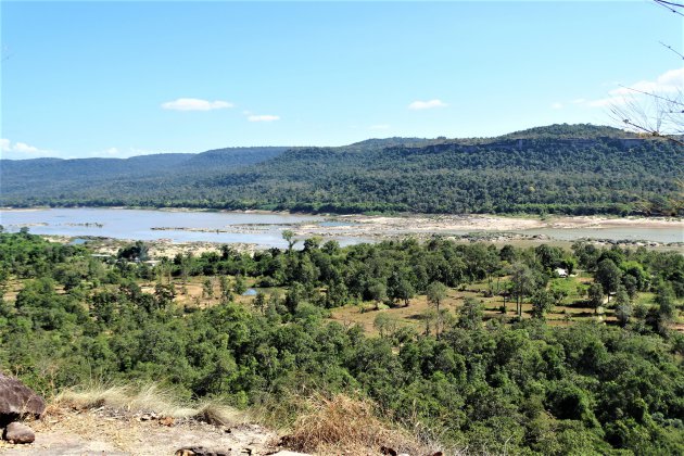 Mekong rivier bij laag water.