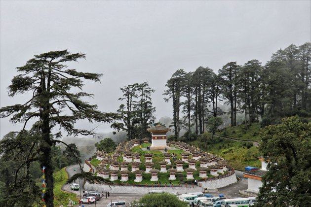 De 108 stupas