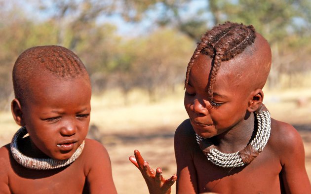 Himba kinderen