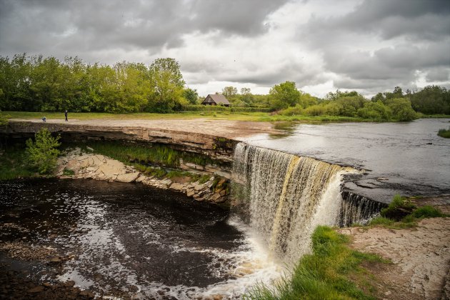 Een waterval in Estland