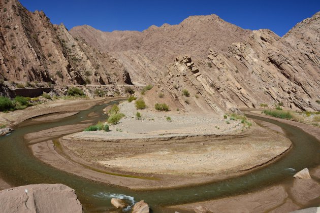 Ruta 76 naar de Laguna Brava