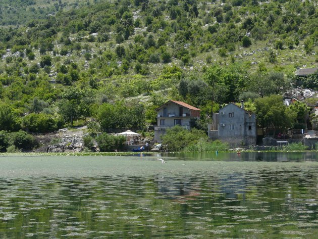 Lunch bij plaatselijke vissers aan Skadar Lake, Virpazar