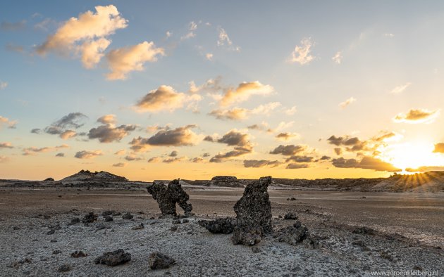 Zonsondergang in de woestijn