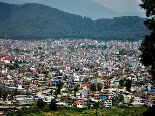 Uitzicht op Kathmandu vanaf de Swayambhunath