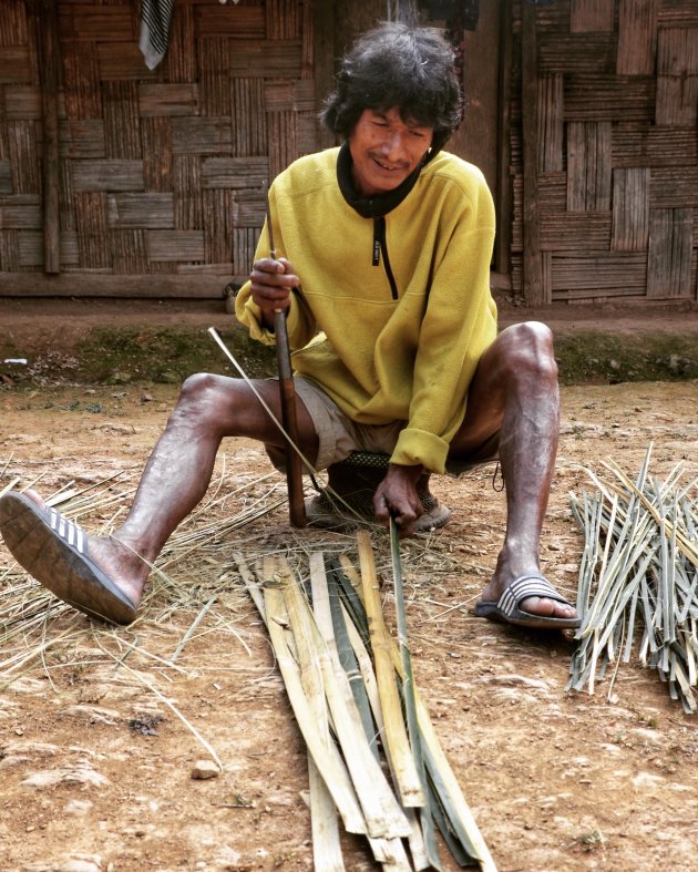 Het snijden van bamboe