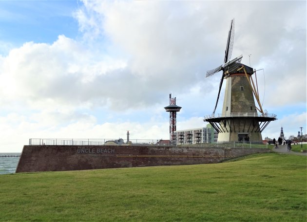 De Oranje molen.