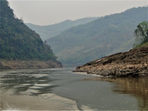 Varen op de Mekong in Laos.