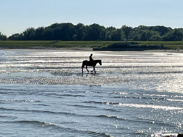 Voeten wassen op strand!