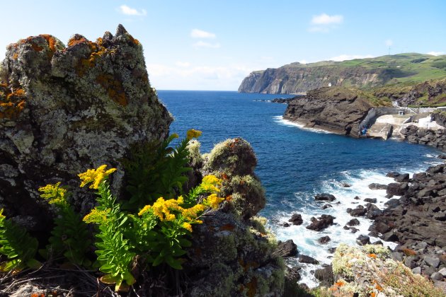 Kust bij Baia da Folga op Graciosa