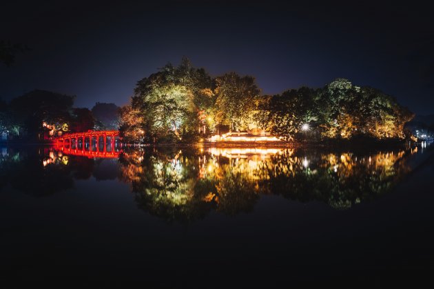 Ngoc Son Temple