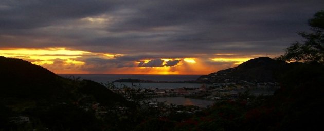 zonsondergang bij philipsburg