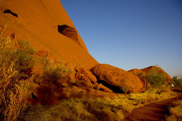 Uluru bij zonsondergang