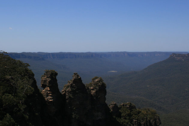 3 sisters