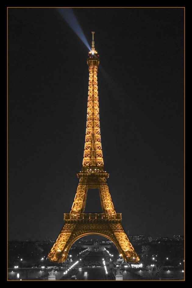 Eiffeltoren by night