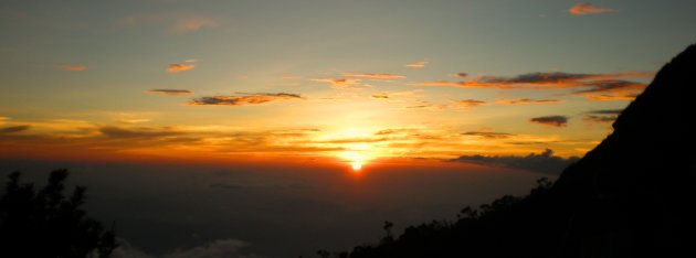 Zonsondergang Mount Kinabalu II