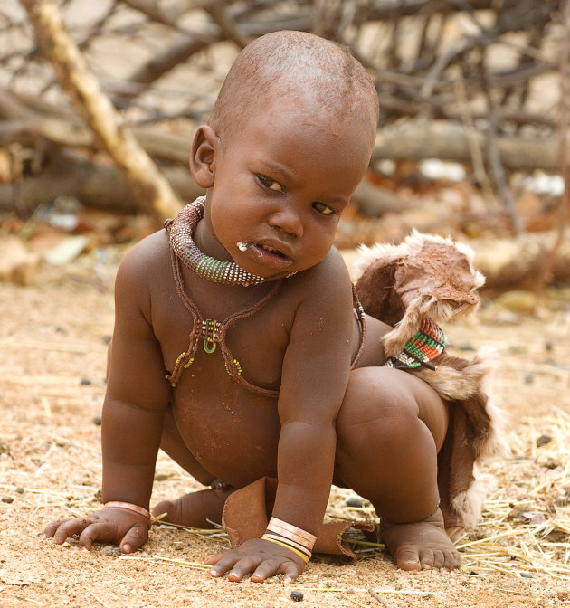 himba baby