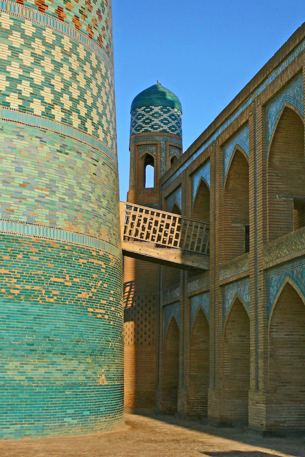 Detail van de Kalta minaret