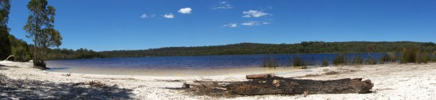 Brown Lake - Stradbroke Isl