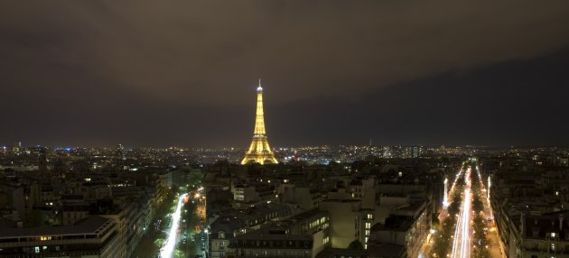 Eifeltoren bij nacht