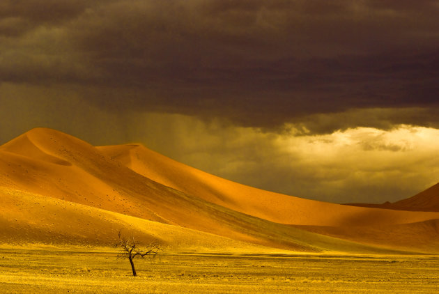 onweer boven sossusvlei