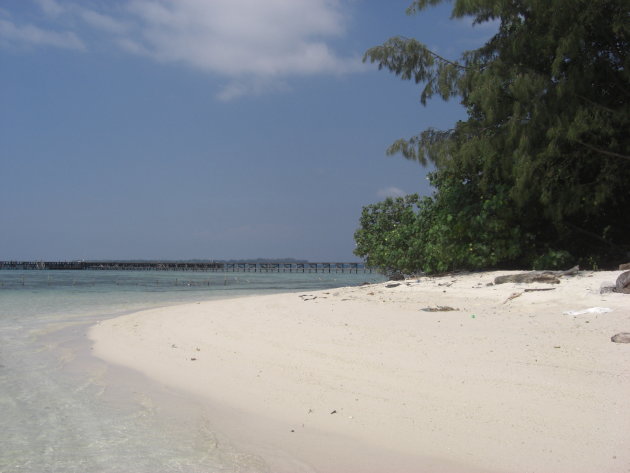 Bounty eiland bij Jakarta voor de kust