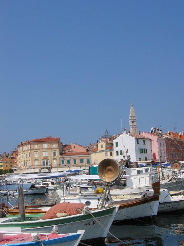 Eufemiakerk vanuit haven Rovinj