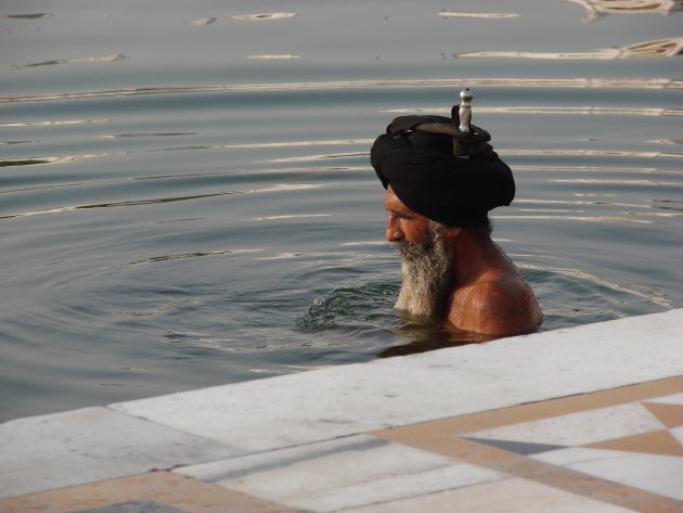 Bathing Sikh in Amritsar