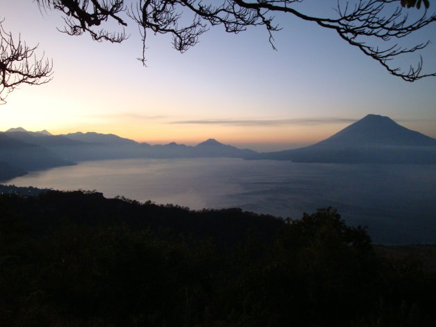 zonsopgang in panajachel