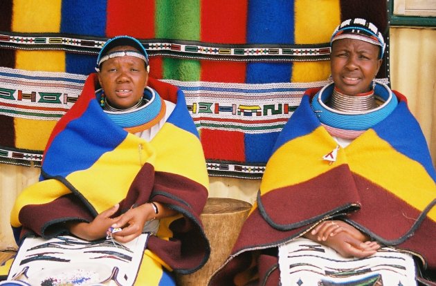 Ndebele vrouwen.